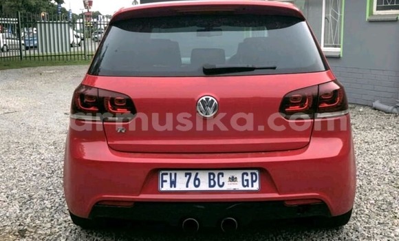Tenga Tsaru Volkswagen Golf R Tsvuku Mota in Harare in Harare Tenga Tsaru Volkswagen Golf R Tsvuku Mota in Harare in Harare