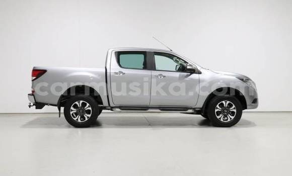 Tenga Tsaru Mazda Mazda 2 Sirivha Mota in Beitbridge in Matabeleland South Tenga Tsaru Mazda Mazda 2 Sirivha Mota in Beitbridge in Matabeleland South