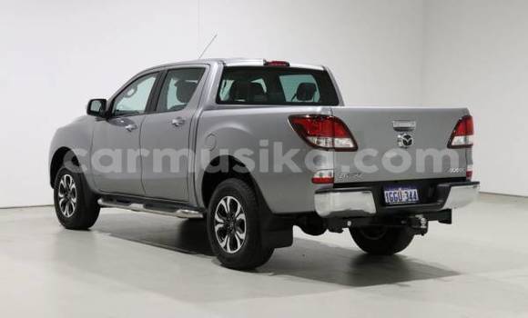 Tenga Tsaru Mazda Mazda 2 Sirivha Mota in Beitbridge in Matabeleland South Tenga Tsaru Mazda Mazda 2 Sirivha Mota in Beitbridge in Matabeleland South