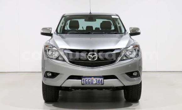 Tenga Tsaru Mazda Mazda 2 Sirivha Mota in Beitbridge in Matabeleland South Tenga Tsaru Mazda Mazda 2 Sirivha Mota in Beitbridge in Matabeleland South