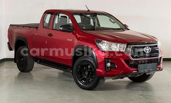 Buy Used Toyota Hilux Red Car in Beitbridge in Matabeleland South