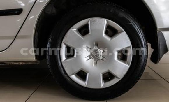 Buy Used Toyota Corolla White Car in Beitbridge in Matabeleland South Buy Used Toyota Corolla White Car in Beitbridge in Matabeleland South