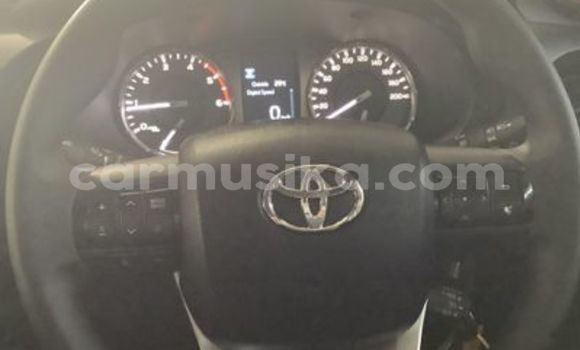 Acheter Occasion Voiture Toyota Hilux Blanc à Beitbridge, Matabeleland South Acheter Occasion Voiture Toyota Hilux Blanc à Beitbridge, Matabeleland South