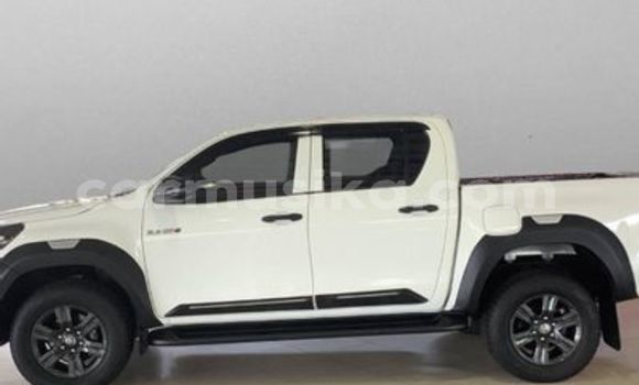 Acheter Occasion Voiture Toyota Hilux Blanc à Beitbridge, Matabeleland South Acheter Occasion Voiture Toyota Hilux Blanc à Beitbridge, Matabeleland South