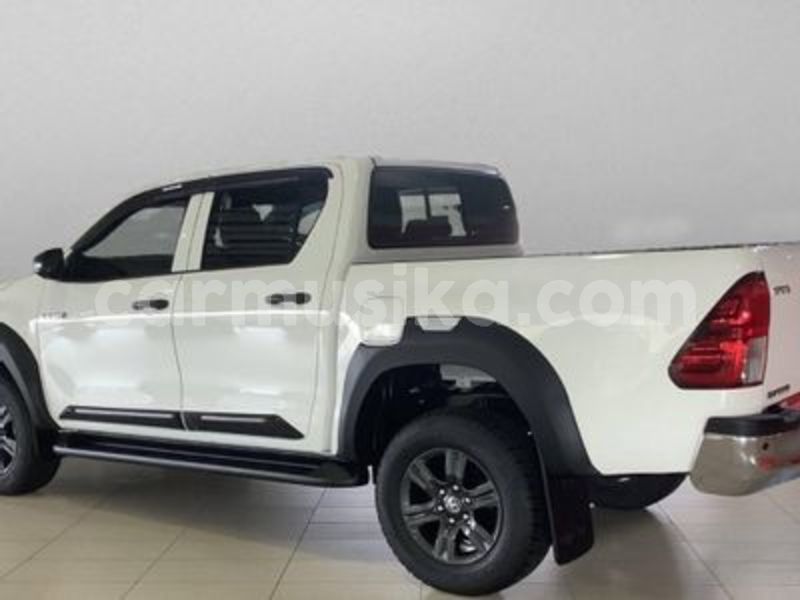 Big with watermark toyota hilux matabeleland south beitbridge 21298