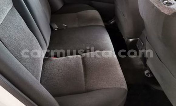 Acheter Occasion Voiture Toyota Corolla Blanc à Beitbridge, Matabeleland South Acheter Occasion Voiture Toyota Corolla Blanc à Beitbridge, Matabeleland South