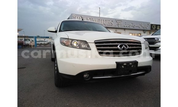 Nunua Imported Infiniti FX Nyeupe Gari ndani ya Import - Dubai nchini Harare