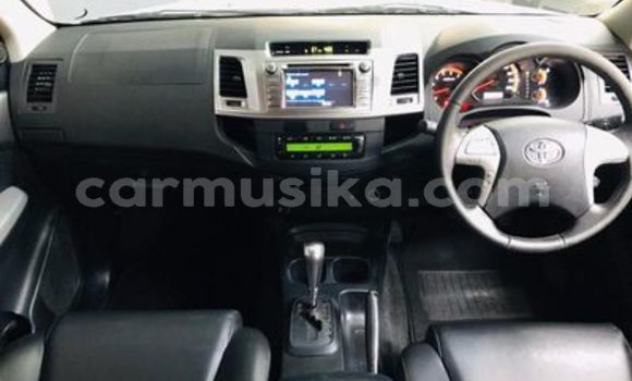 Acheter Occasion Voiture Toyota Hilux Blanc à Beitbridge, Matabeleland South Acheter Occasion Voiture Toyota Hilux Blanc à Beitbridge, Matabeleland South