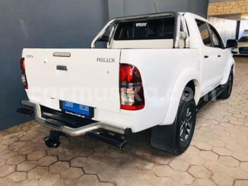 Big with watermark toyota hilux matabeleland south beitbridge 21302