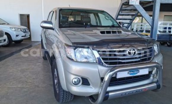 Tenga Tsaru Toyota Hilux Sirivha Mota in Beitbridge in Matabeleland South Tenga Tsaru Toyota Hilux Sirivha Mota in Beitbridge in Matabeleland South
