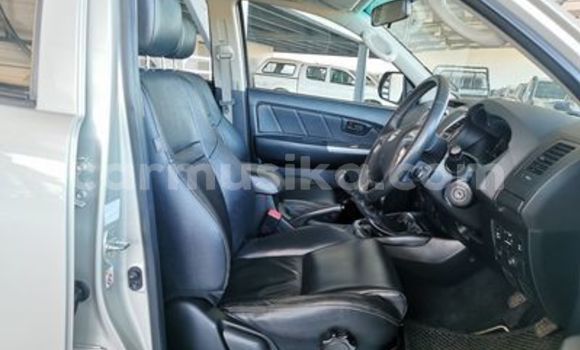 Tenga Tsaru Toyota Hilux Sirivha Mota in Beitbridge in Matabeleland South Tenga Tsaru Toyota Hilux Sirivha Mota in Beitbridge in Matabeleland South