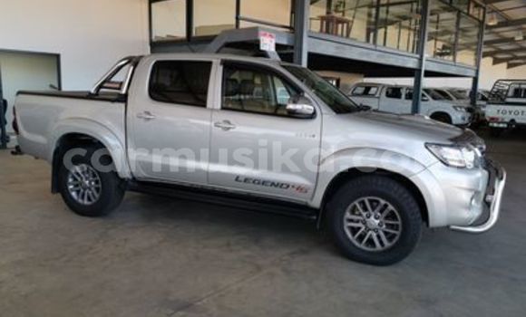 Tenga Tsaru Toyota Hilux Sirivha Mota in Beitbridge in Matabeleland South Tenga Tsaru Toyota Hilux Sirivha Mota in Beitbridge in Matabeleland South