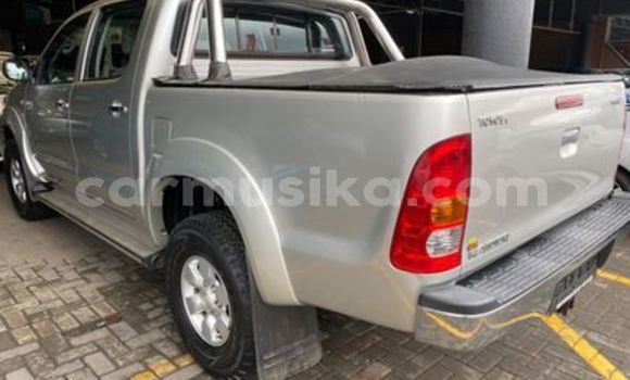 Acheter Occasion Voiture Toyota Hilux Gris à Belvédère, Harare Acheter Occasion Voiture Toyota Hilux Gris à Belvédère, Harare