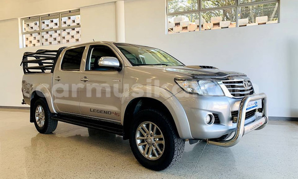 Nunua Ilio tumika Toyota Hilux Fedha Gari ndani ya Beitbridge nchini Matabeleland Kusini Nunua Ilio tumika Toyota Hilux Fedha Gari ndani ya Beitbridge nchini Matabeleland Kusini