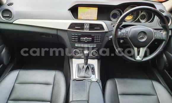 Acheter Occasion Voiture Mercedes‒Benz C–Class Blanc à Beitbridge, Matabeleland South Acheter Occasion Voiture Mercedes‒Benz C–Class Blanc à Beitbridge, Matabeleland South