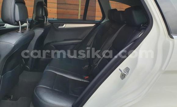 Acheter Occasion Voiture Mercedes‒Benz C–Class Blanc à Beitbridge, Matabeleland South Acheter Occasion Voiture Mercedes‒Benz C–Class Blanc à Beitbridge, Matabeleland South
