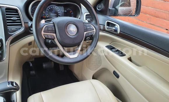 Acheter Occasion Voiture Jeep Grand Cherokee Gris à Beitbridge, Matabeleland South Acheter Occasion Voiture Jeep Grand Cherokee Gris à Beitbridge, Matabeleland South