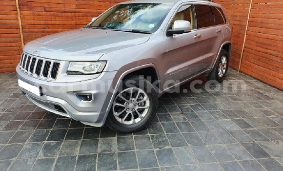 Acheter Occasion Voiture Jeep Grand Cherokee Gris à Beitbridge, Matabeleland South Acheter Occasion Voiture Jeep Grand Cherokee Gris à Beitbridge, Matabeleland South