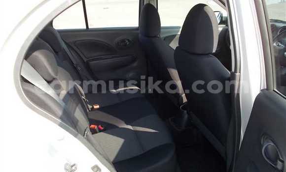 Nunua Ilio tumika Nissan March Fedha Gari ndani ya Beitbridge nchini Matabeleland Kusini Nunua Ilio tumika Nissan March Fedha Gari ndani ya Beitbridge nchini Matabeleland Kusini