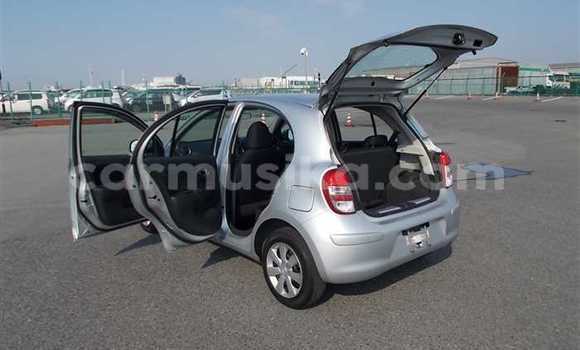 Nunua Ilio tumika Nissan March Fedha Gari ndani ya Beitbridge nchini Matabeleland Kusini Nunua Ilio tumika Nissan March Fedha Gari ndani ya Beitbridge nchini Matabeleland Kusini