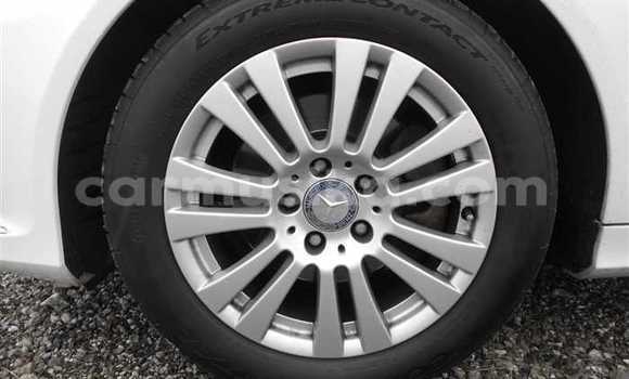 Nunua Ilio tumika Mercedes‒Benz C–Class Nyeupe Gari ndani ya Beitbridge nchini Matabeleland Kusini Nunua Ilio tumika Mercedes‒Benz C–Class Nyeupe Gari ndani ya Beitbridge nchini Matabeleland Kusini