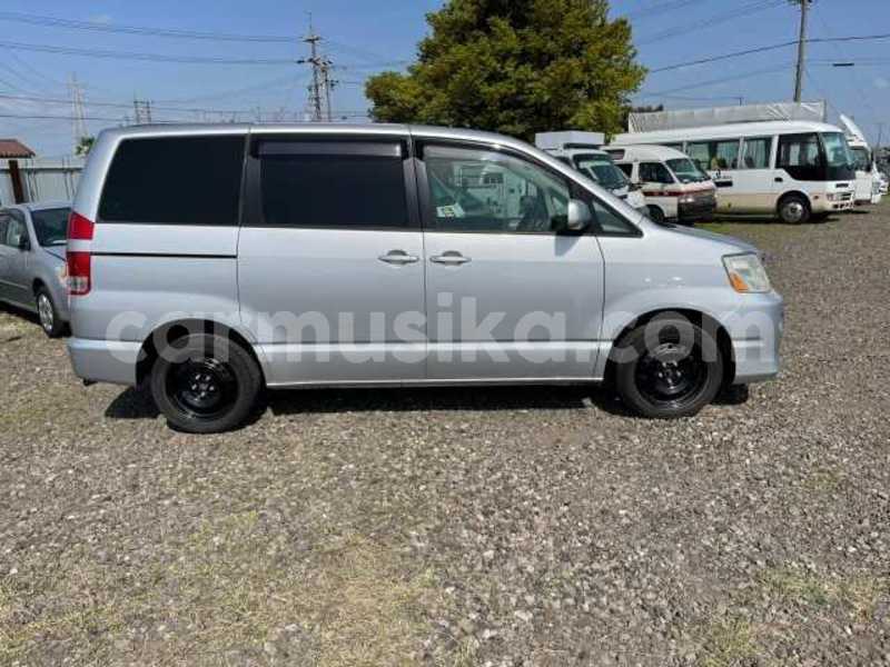 Big with watermark toyota noah matabeleland south beitbridge 21342