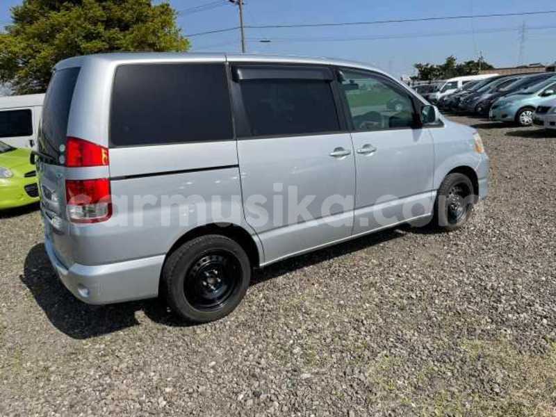 Big with watermark toyota noah matabeleland south beitbridge 21342