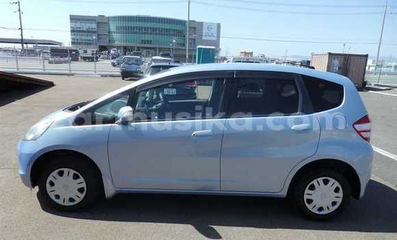 Nunua Ilio tumika Honda Fit Bluu Gari ndani ya Beitbridge nchini Matabeleland Kusini Nunua Ilio tumika Honda Fit Bluu Gari ndani ya Beitbridge nchini Matabeleland Kusini