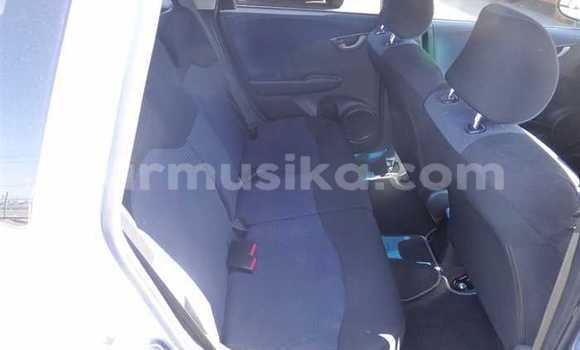 Nunua Ilio tumika Honda Fit Bluu Gari ndani ya Beitbridge nchini Matabeleland Kusini Nunua Ilio tumika Honda Fit Bluu Gari ndani ya Beitbridge nchini Matabeleland Kusini