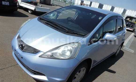 Nunua Ilio tumika Honda Fit Bluu Gari ndani ya Beitbridge nchini Matabeleland Kusini Nunua Ilio tumika Honda Fit Bluu Gari ndani ya Beitbridge nchini Matabeleland Kusini