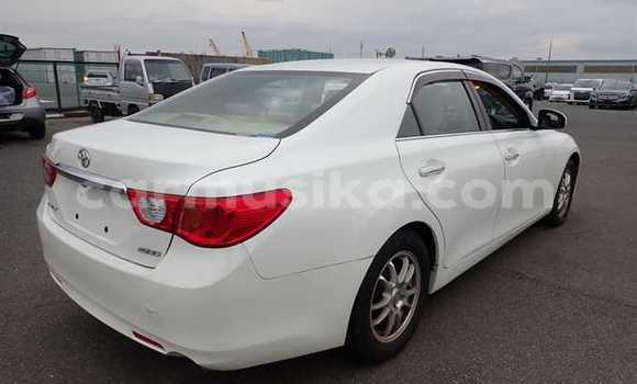 Acheter Occasion Voiture Toyota Mark X Blanc à Beitbridge, Matabeleland South Acheter Occasion Voiture Toyota Mark X Blanc à Beitbridge, Matabeleland South