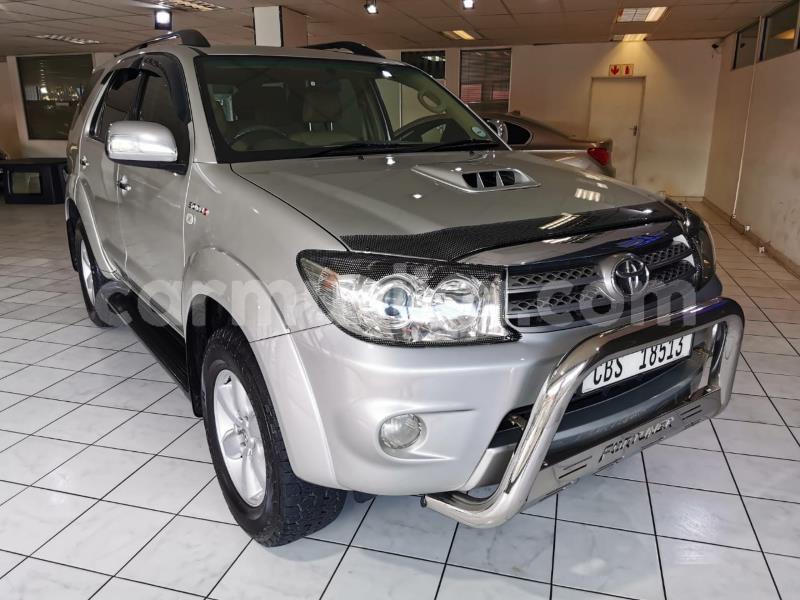 Big with watermark toyota hilux harare willowvale 21364