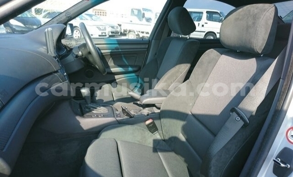 Tenga Tsaru BMW 3–Series Zvimwe Mota in Beitbridge in Matabeleland South Tenga Tsaru BMW 3–Series Zvimwe Mota in Beitbridge in Matabeleland South