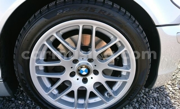 Tenga Tsaru BMW 3–Series Zvimwe Mota in Beitbridge in Matabeleland South Tenga Tsaru BMW 3–Series Zvimwe Mota in Beitbridge in Matabeleland South