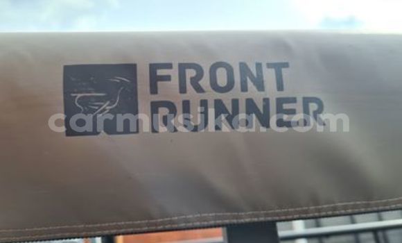 Nunua Ilio tumika Toyota Land Cruiser Nyeupe Gari ndani ya Beitbridge nchini Matabeleland Kusini Nunua Ilio tumika Toyota Land Cruiser Nyeupe Gari ndani ya Beitbridge nchini Matabeleland Kusini