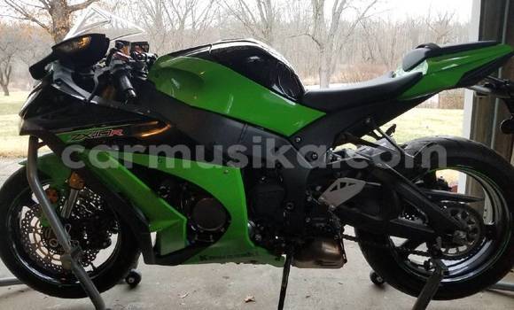 Tenga Tsaru Kawasaki Ninja ZX-10R Girinhi Bike in Harare in Harare Tenga Tsaru Kawasaki Ninja ZX-10R Girinhi Bike in Harare in Harare