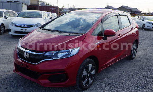 Nunua Ilio tumika Honda Fit Nyekundu Gari ndani ya Beitbridge nchini Matabeleland Kusini Nunua Ilio tumika Honda Fit Nyekundu Gari ndani ya Beitbridge nchini Matabeleland Kusini