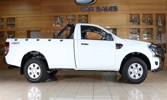 Nunua Ilio tumika Ford Ranger Nyeupe Gari ndani ya Beitbridge nchini Matabeleland Kusini Nunua Ilio tumika Ford Ranger Nyeupe Gari ndani ya Beitbridge nchini Matabeleland Kusini