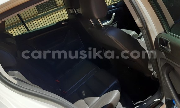 Tenga Tsaru Volkswagen Golf Chena Mota in Beitbridge in Matabeleland South Tenga Tsaru Volkswagen Golf Chena Mota in Beitbridge in Matabeleland South