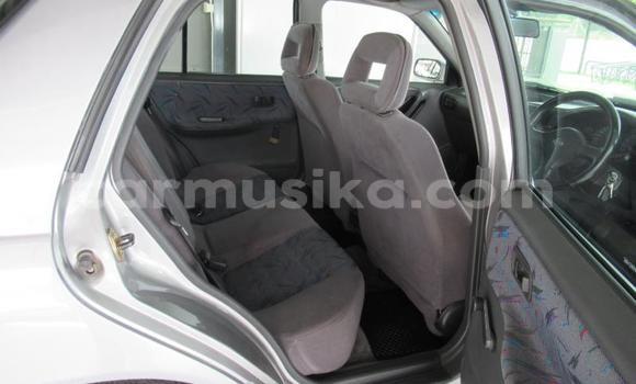 Acheter Occasion Voiture Nissan Sentra Gris à Beitbridge, Matabeleland South Acheter Occasion Voiture Nissan Sentra Gris à Beitbridge, Matabeleland South