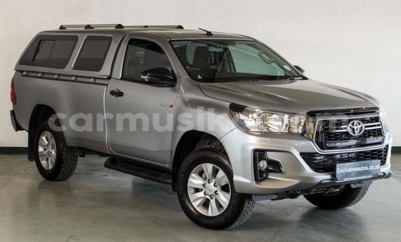 Tenga Tsaru Toyota Hilux Sirivha Mota in Beitbridge in Matabeleland South