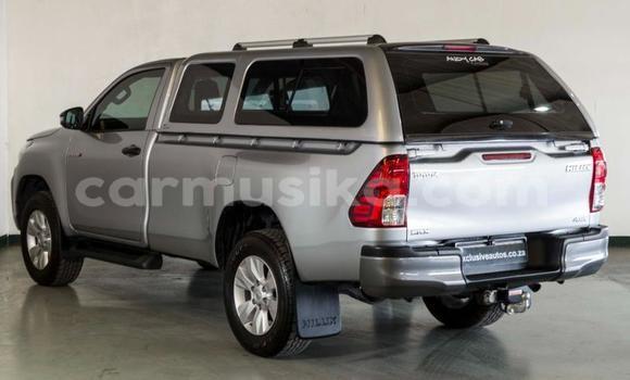 Acheter Occasion Voiture Toyota Hilux Gris à Beitbridge, Matabeleland South Acheter Occasion Voiture Toyota Hilux Gris à Beitbridge, Matabeleland South