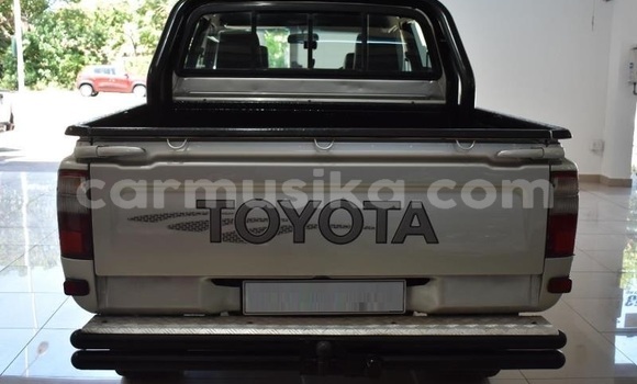 Tenga Tsaru Toyota Hilux Sirivha Mota in Beitbridge in Matabeleland South Tenga Tsaru Toyota Hilux Sirivha Mota in Beitbridge in Matabeleland South