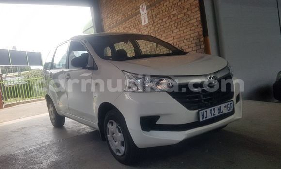 Acheter Occasion Voiture Toyota Avanza Blanc à Beitbridge, Matabeleland South Acheter Occasion Voiture Toyota Avanza Blanc à Beitbridge, Matabeleland South