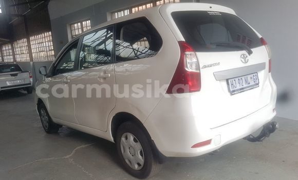 Acheter Occasion Voiture Toyota Avanza Blanc à Beitbridge, Matabeleland South Acheter Occasion Voiture Toyota Avanza Blanc à Beitbridge, Matabeleland South