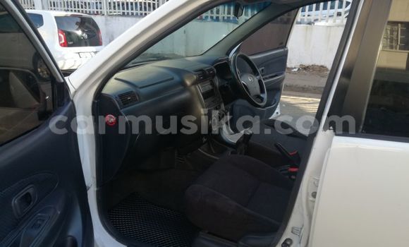 Acheter Occasion Voiture Toyota Avanza Blanc à Beitbridge, Matabeleland South Acheter Occasion Voiture Toyota Avanza Blanc à Beitbridge, Matabeleland South