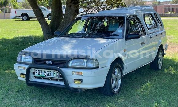 Acheter Occasion Voiture Ford B-MAX Blanc à Harare, Harare Acheter Occasion Voiture Ford B-MAX Blanc à Harare, Harare
