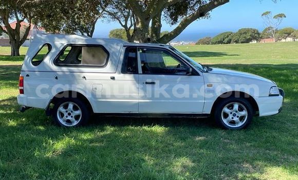 Acheter Occasion Voiture Ford B-MAX Blanc à Harare, Harare Acheter Occasion Voiture Ford B-MAX Blanc à Harare, Harare