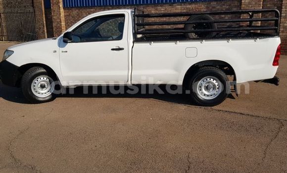 Acheter Occasion Voiture Toyota Hilux Blanc à Harare, Harare Acheter Occasion Voiture Toyota Hilux Blanc à Harare, Harare