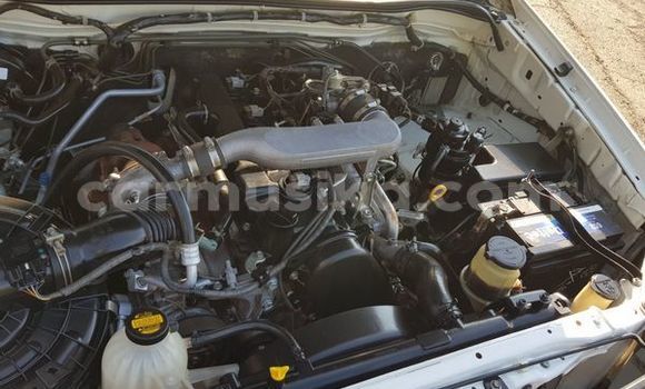 Acheter Occasion Voiture Toyota Hilux Blanc à Harare, Harare Acheter Occasion Voiture Toyota Hilux Blanc à Harare, Harare